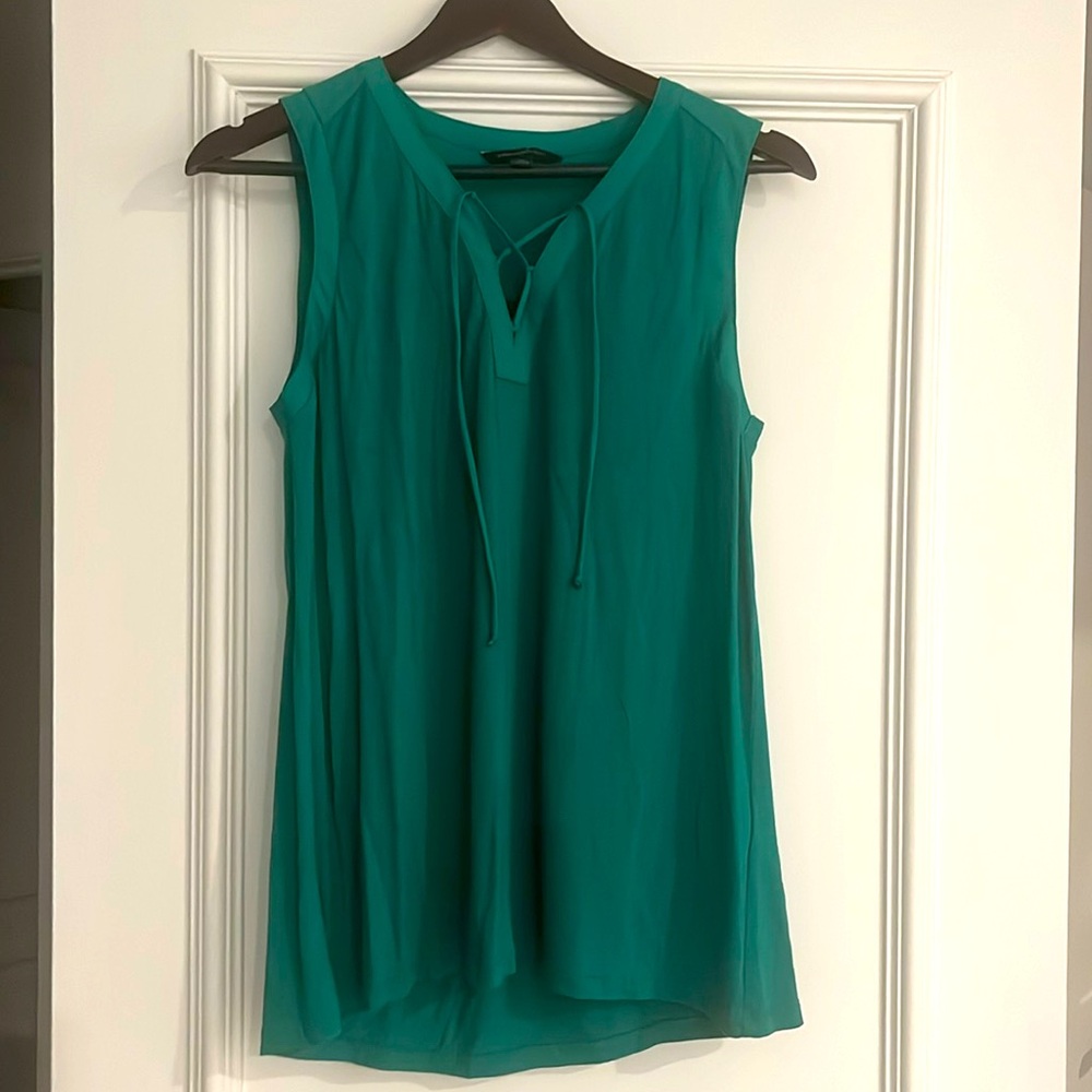 Women’s Banana Republic Green Sleeveless Top - Size Medium